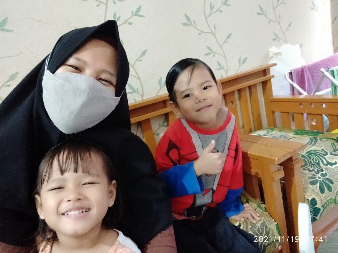 Rizka Nurwiqoyah profile icon