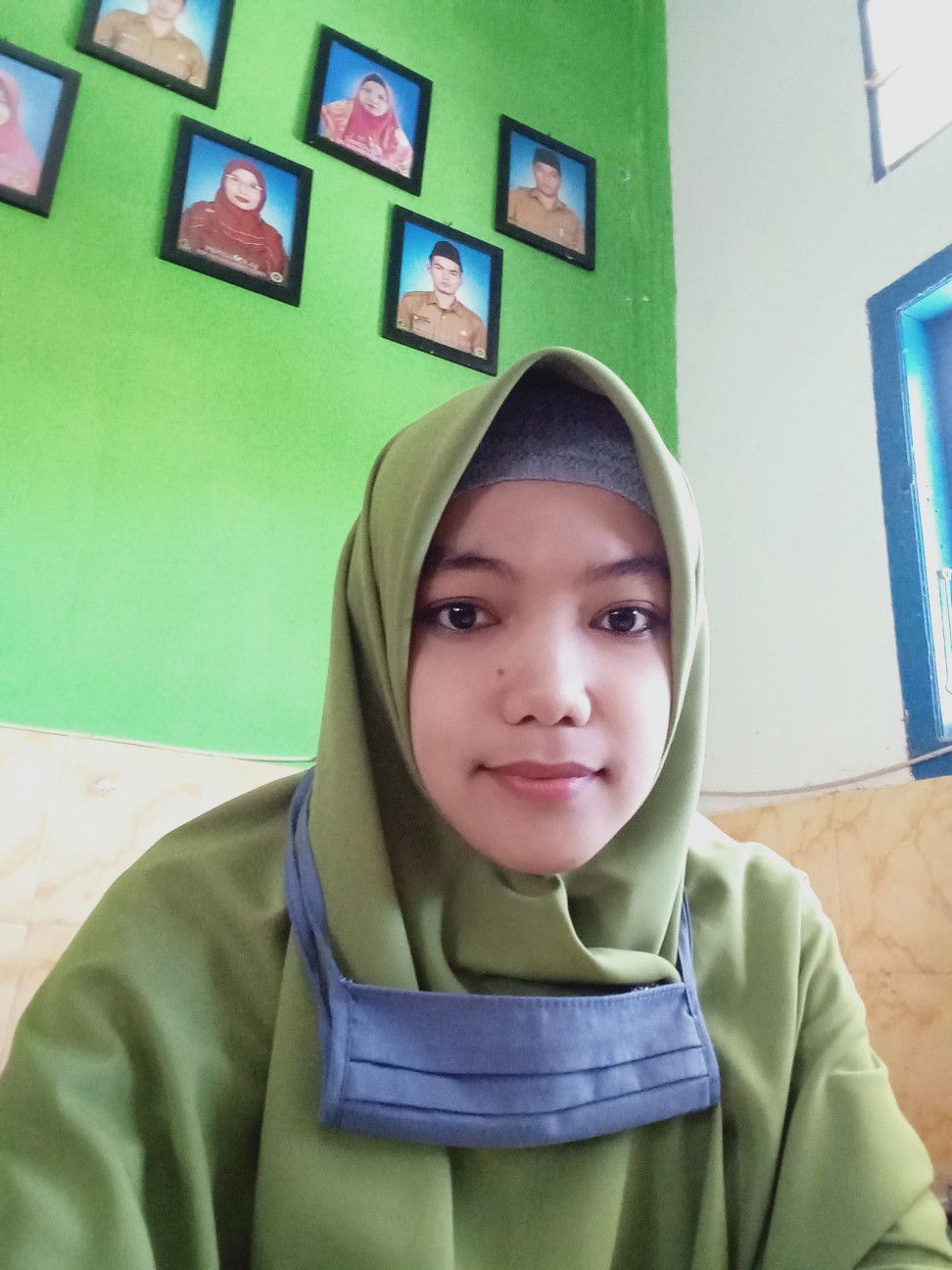 fitriana profile icon