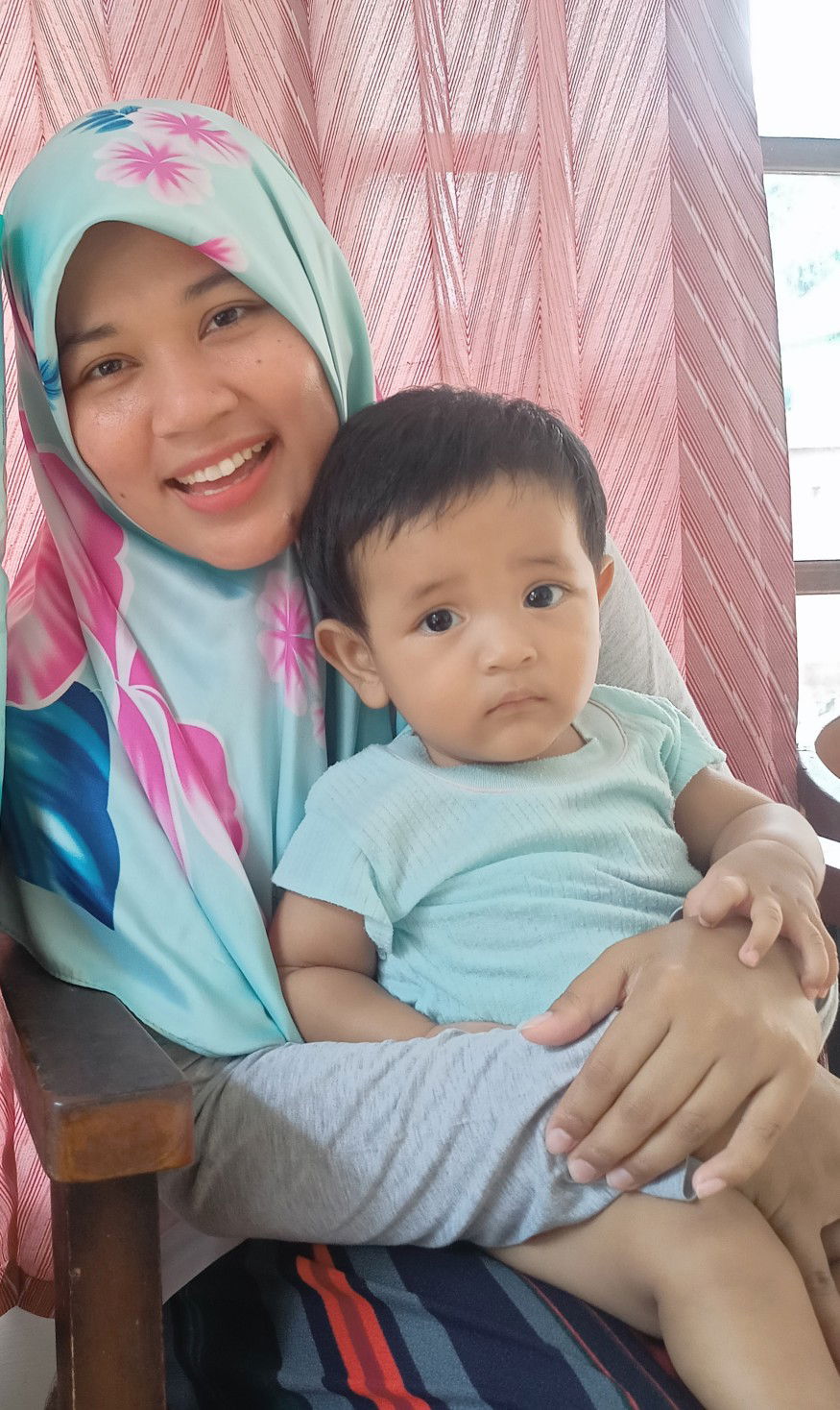 Riana Dewi profile icon