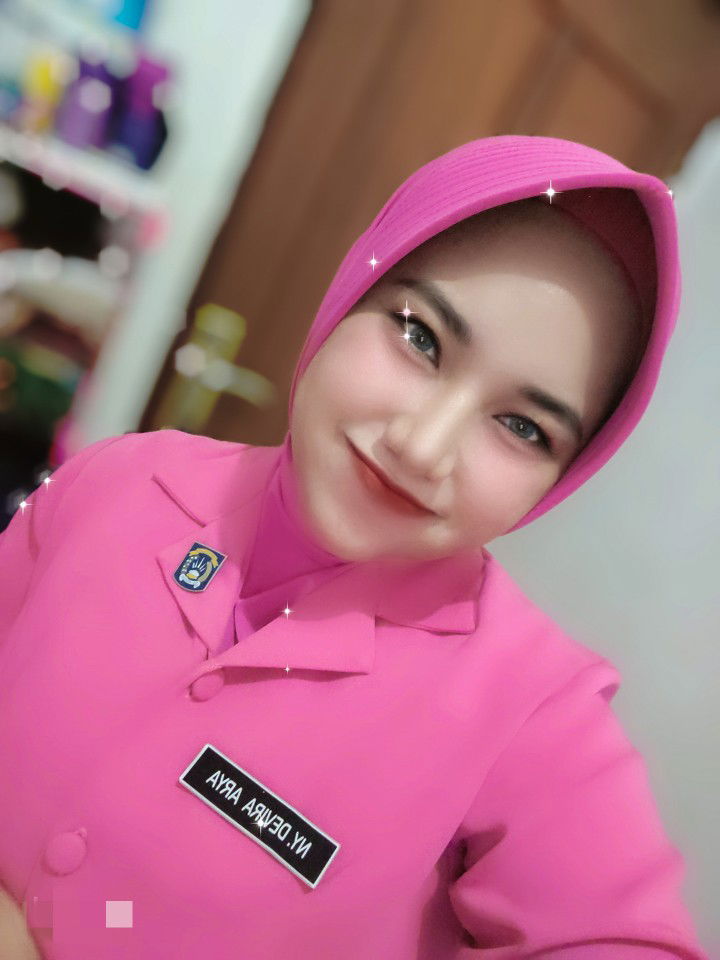 Devira Sari profile icon