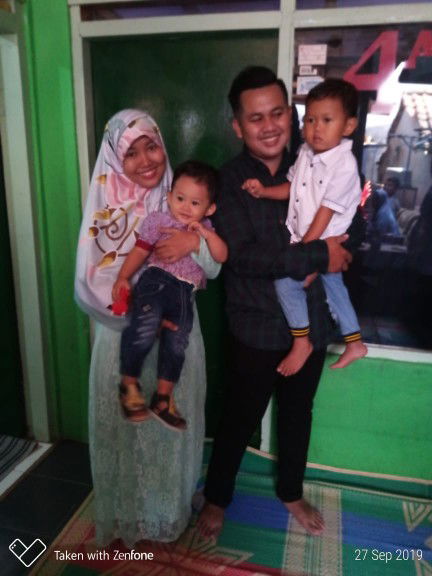 Reyza Dahlia profile icon