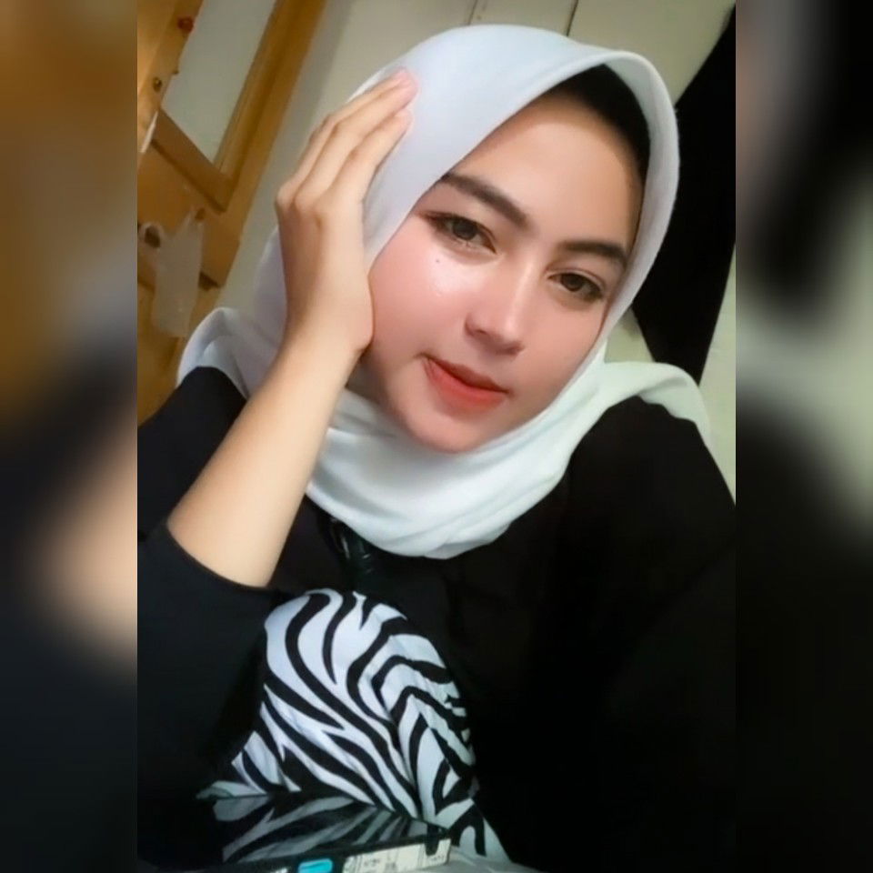 Rina Perwati profile icon