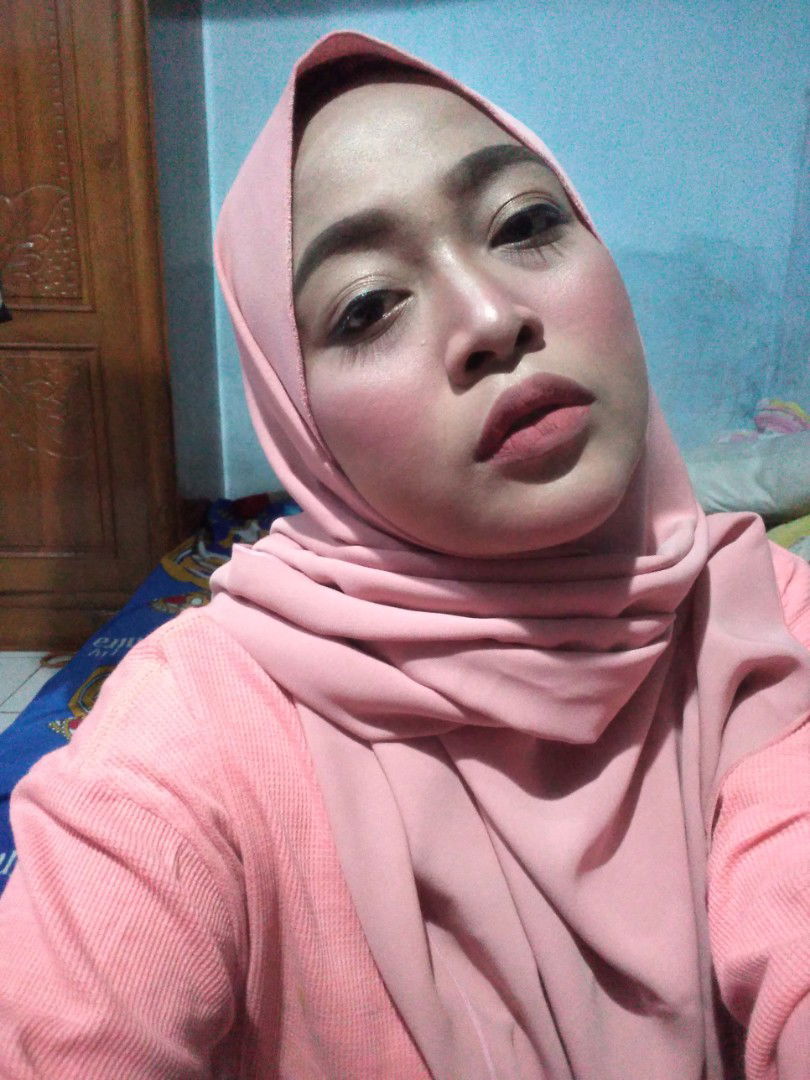 Urmilla Nur Huttami profile icon