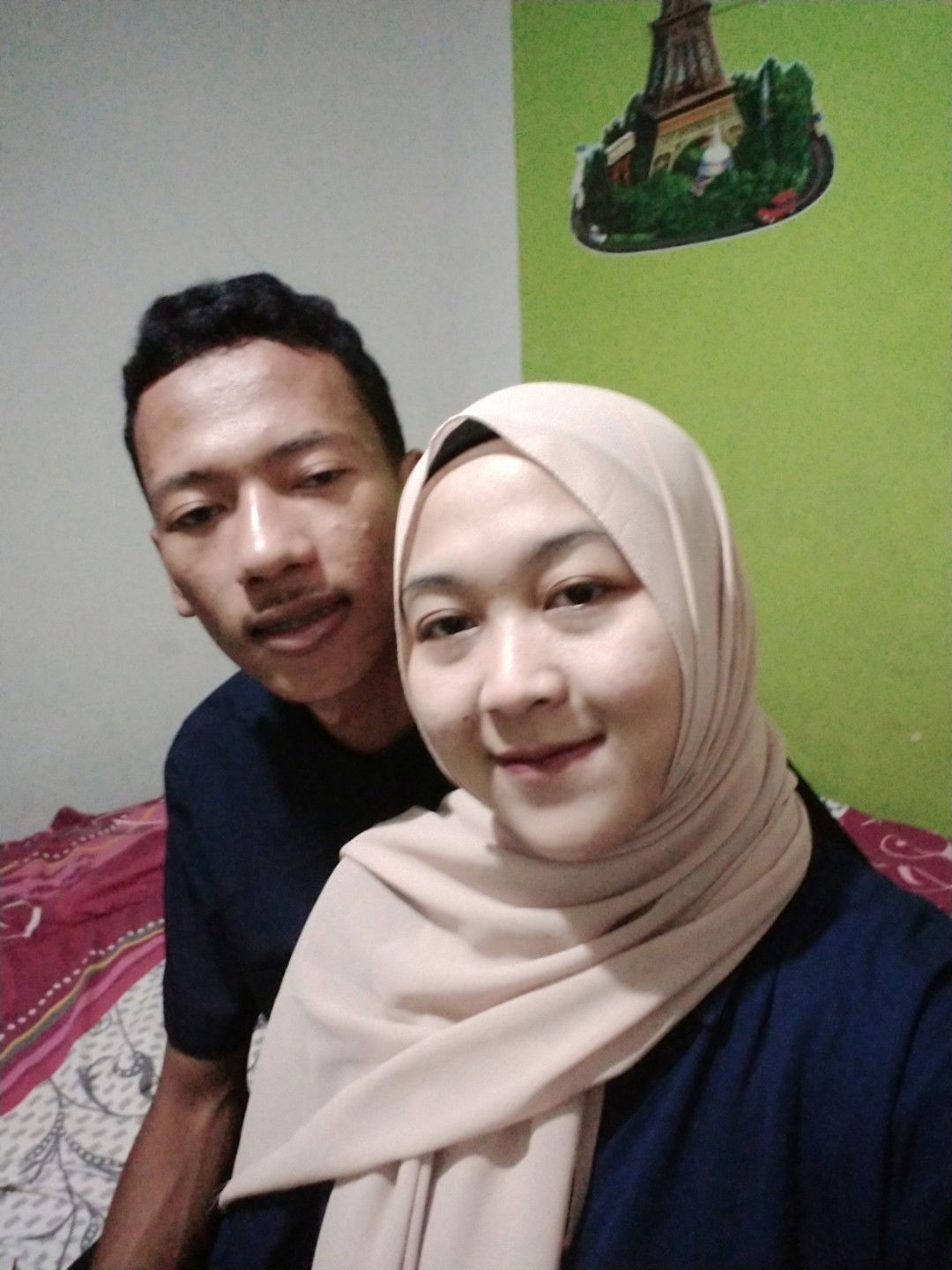 Heni Septiana E profile icon