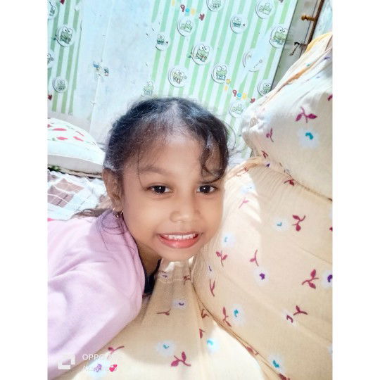 Mbeb Siires Putriie profile icon