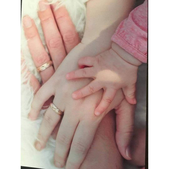 Erna saputri profile icon