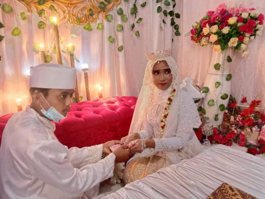 PUTRI HANDAYANI profile icon