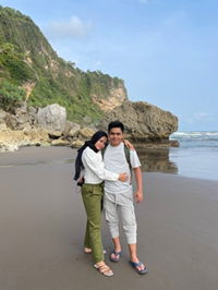 Umi Yuliana Wati profile icon