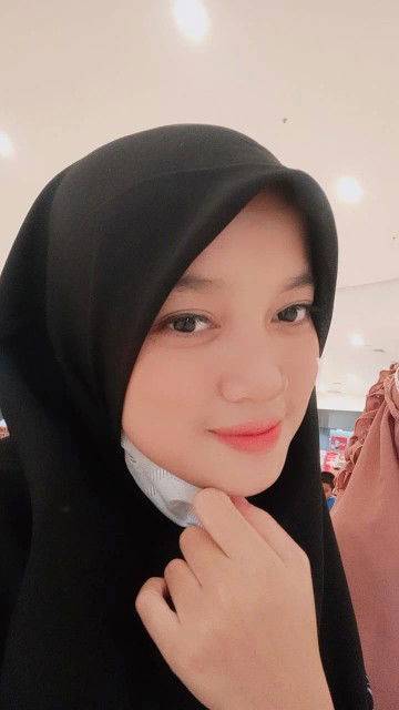 Lili Oktavia Sari profile icon