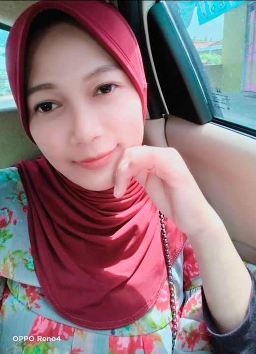 diana pratiwi yulianingsih profile icon