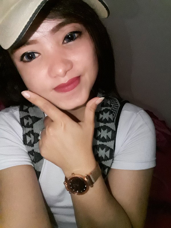 Yeni lestari profile icon