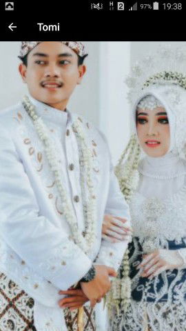 Anis Yulia Murtafi profile icon