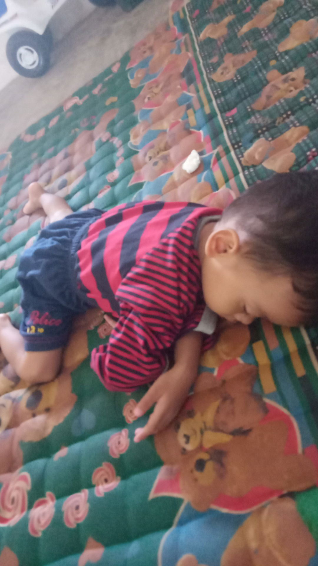 triyanti profile icon