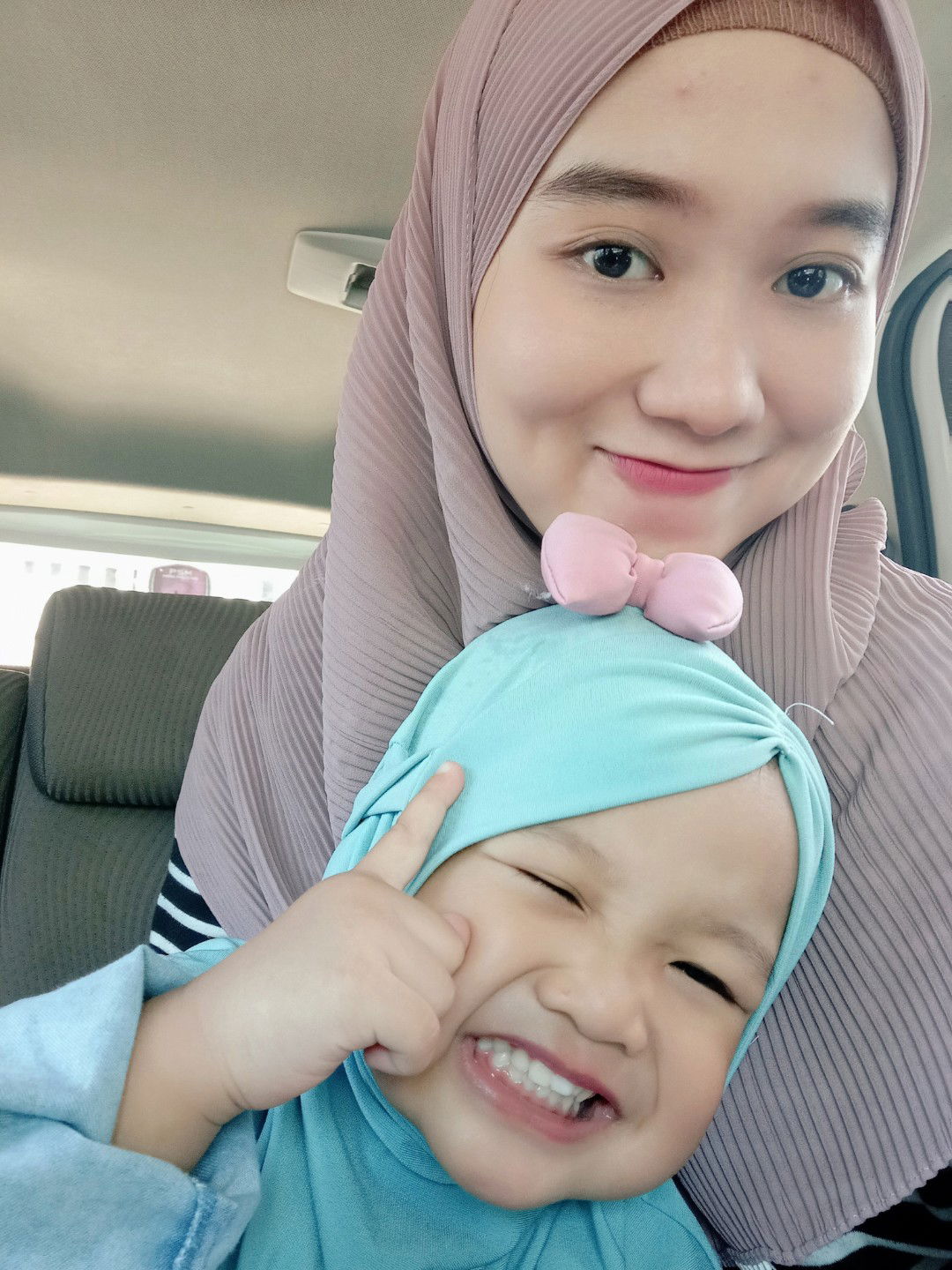 evi kumalasari profile icon