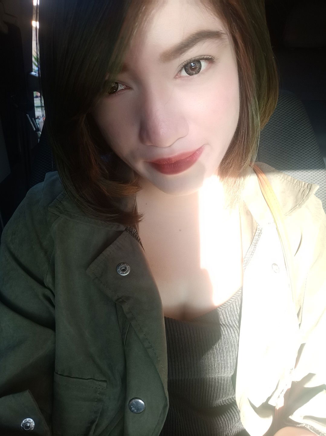 joanna dalusong-flores profile icon