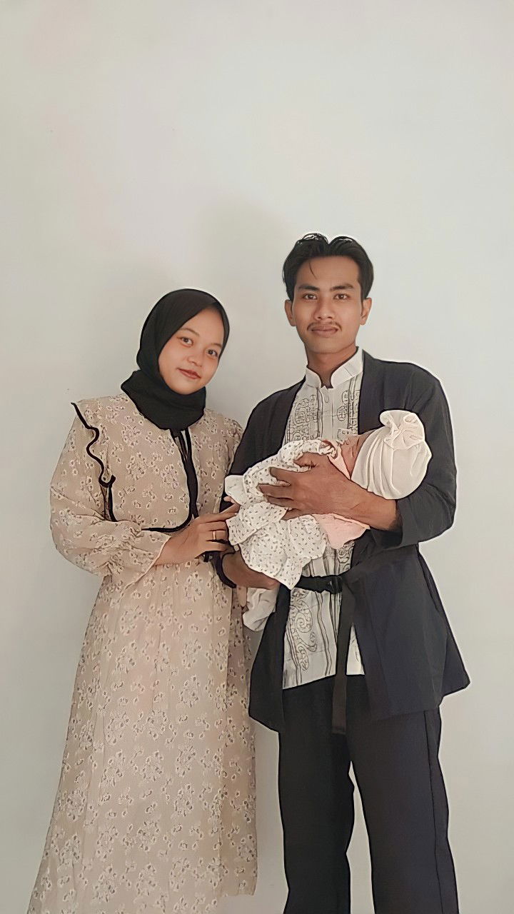 Ria Antika Marini profile icon