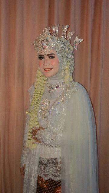 Whanda putri Eighta aprili profile icon