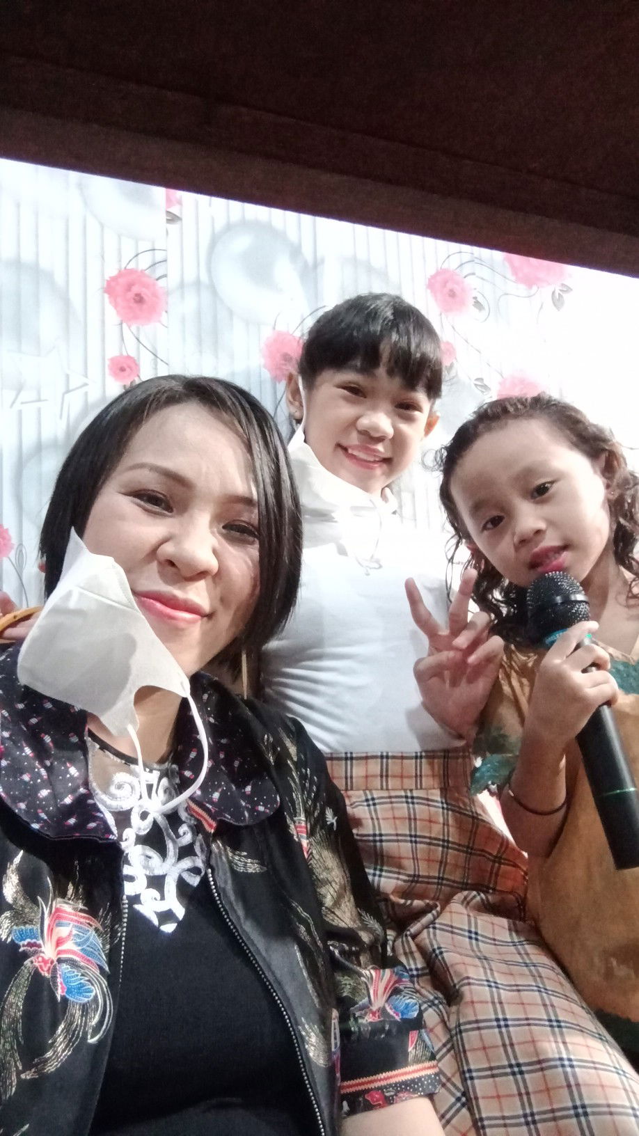 Defrina Ellisabeth M profile icon