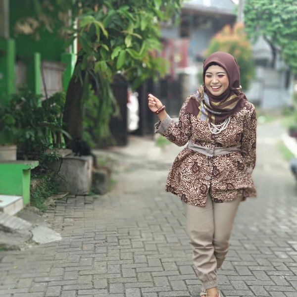 nella lestari profile icon