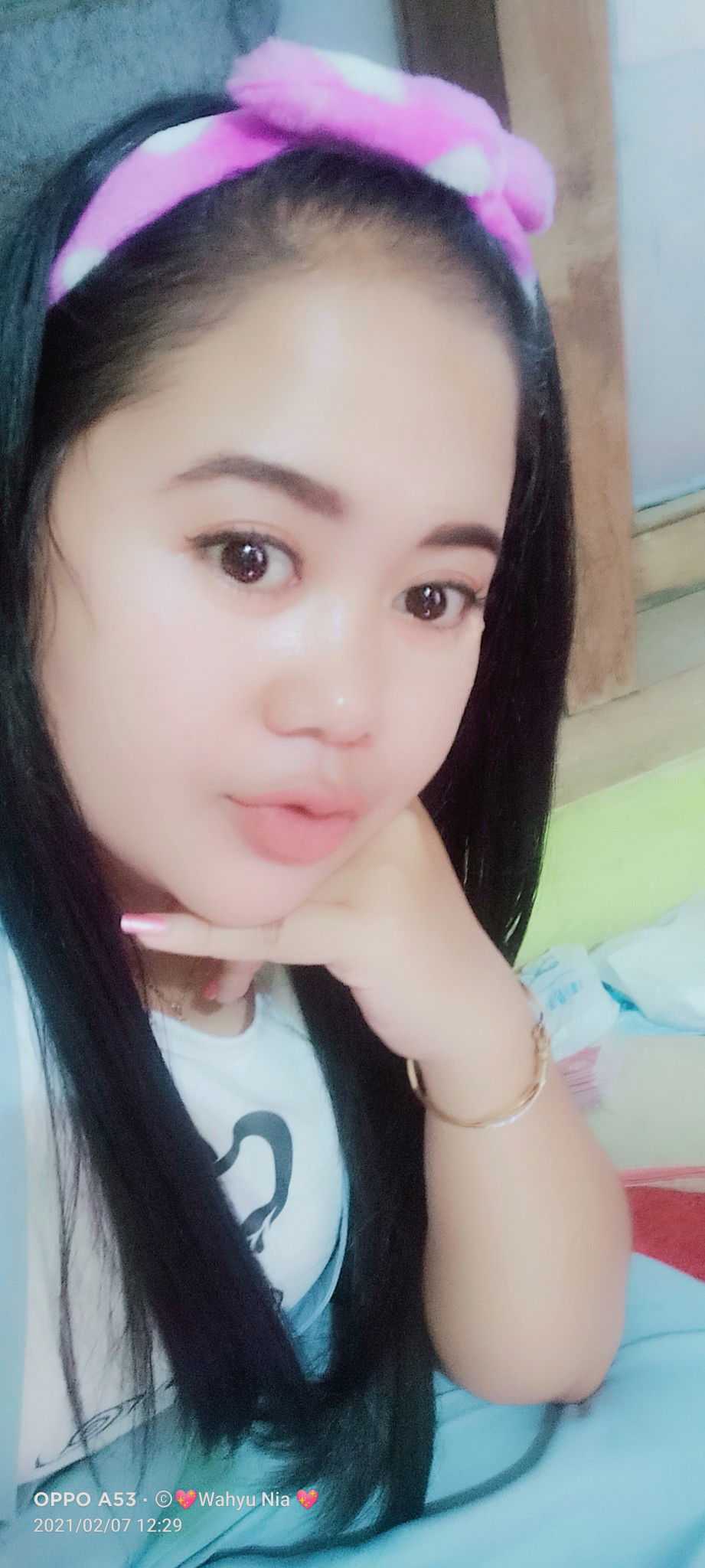 Wahyu nia .n profile icon