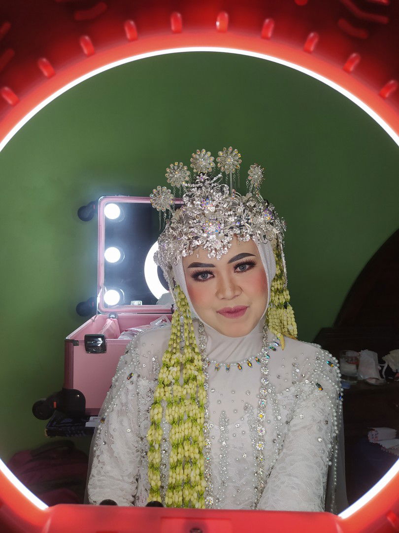 Dzuriyah Ajha profile icon