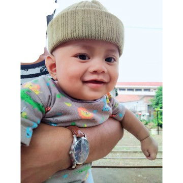 Santi Dwi profile icon