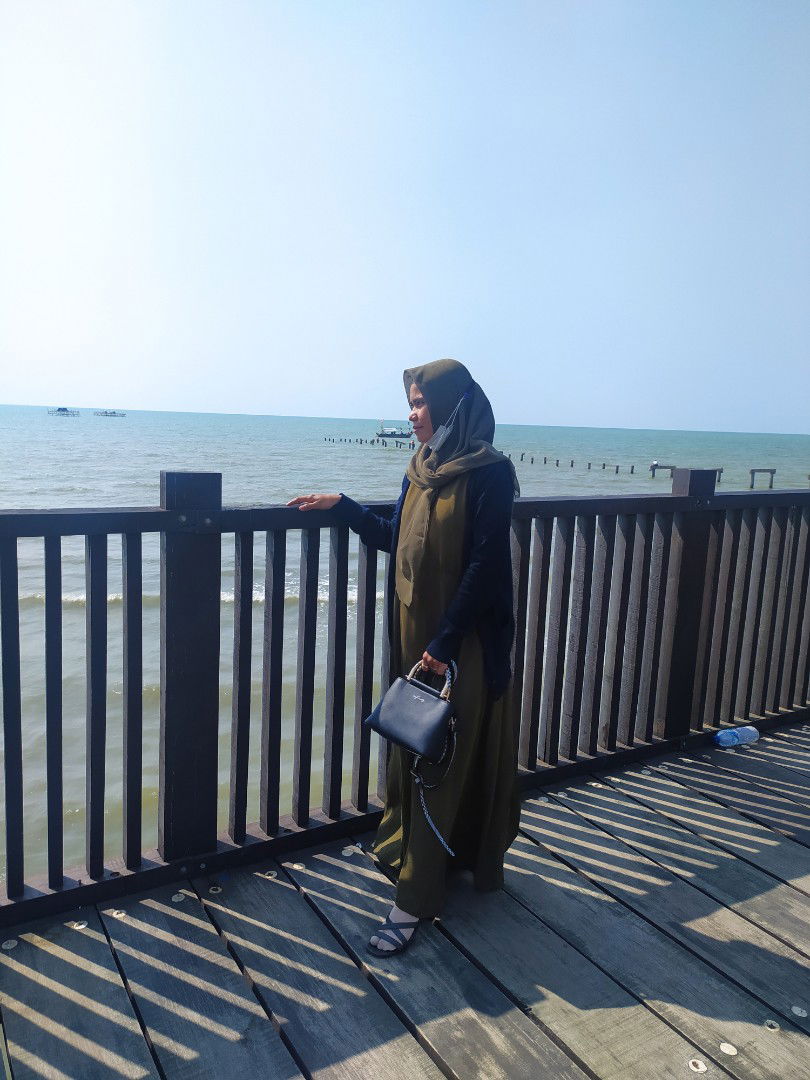 Titi Marlina profile icon