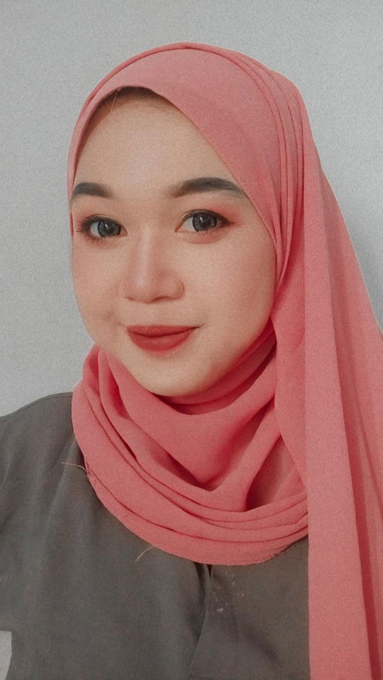 Reni Astuti profile icon