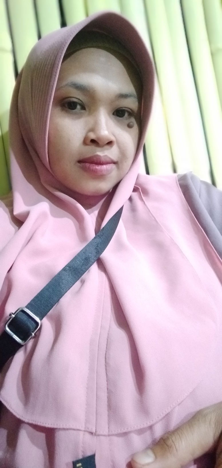 Lia Nur profile icon