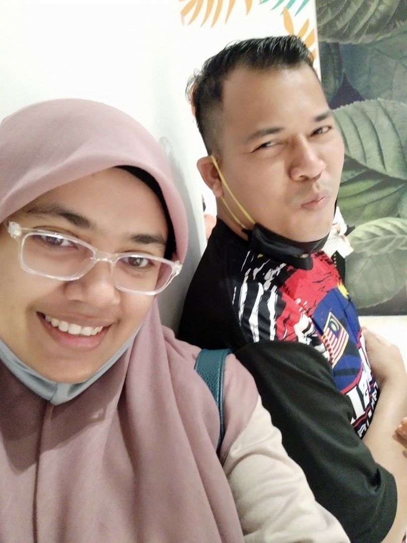 IM adik profile icon