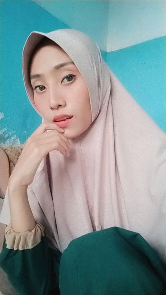 Intan Putri Elfindasari profile icon