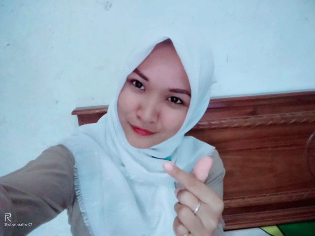 Rina Antika profile icon