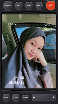 Rentia Hartati M profile icon