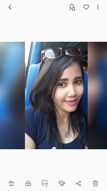 Putri Eliana Dewi profile icon