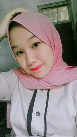 Vika Oktaviani profile icon