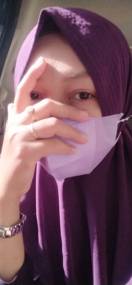 laras wati profile icon