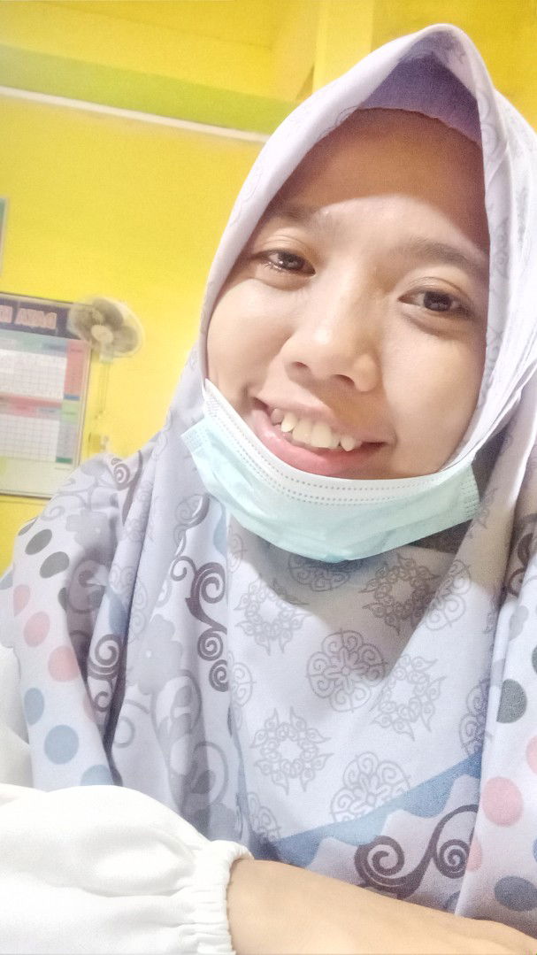 izza Maulida profile icon