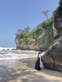 Riana Ridzkiana profile icon