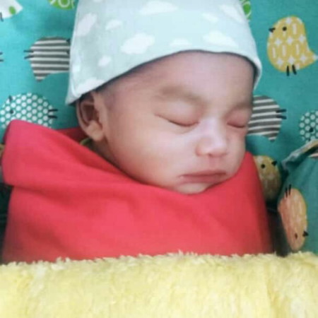 bayi usia 4 hari