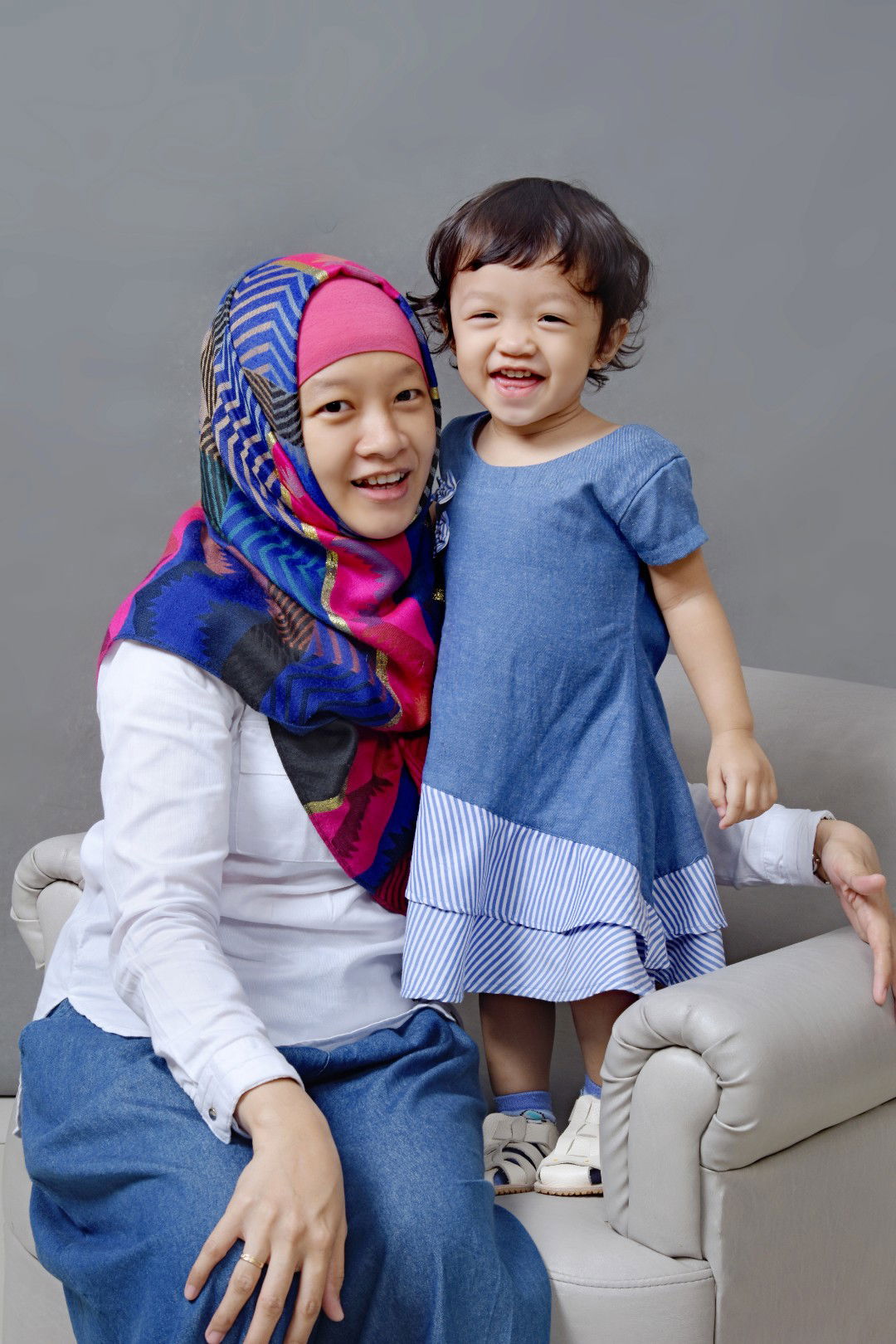 desy ariyanti profile icon