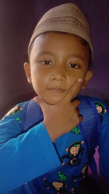 nila novita sari profile icon