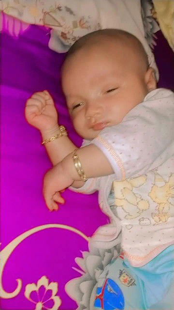 Dwi Nadia Saputri profile icon