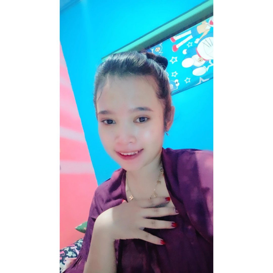 Lestari Lee profile icon