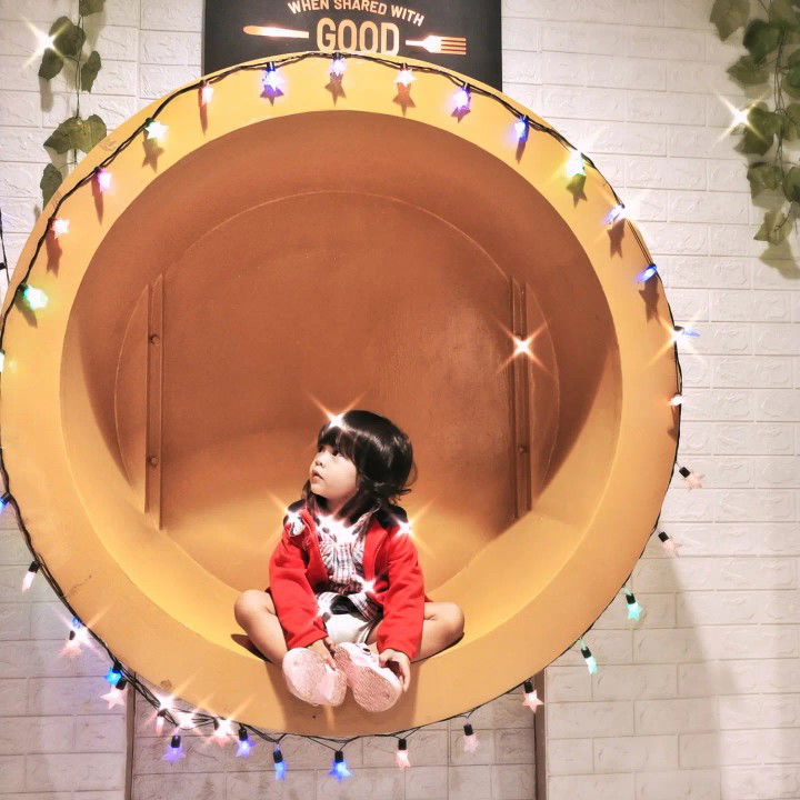 intan Sari profile icon