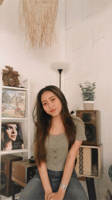 nadya asti profile icon