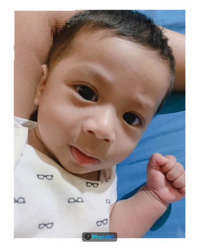 เด็กแก้มป่อง