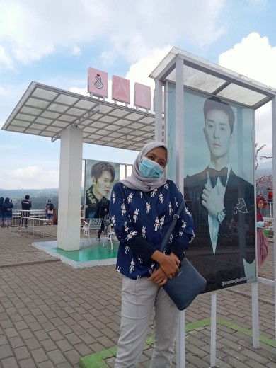 Atikah Okta Viani profile icon