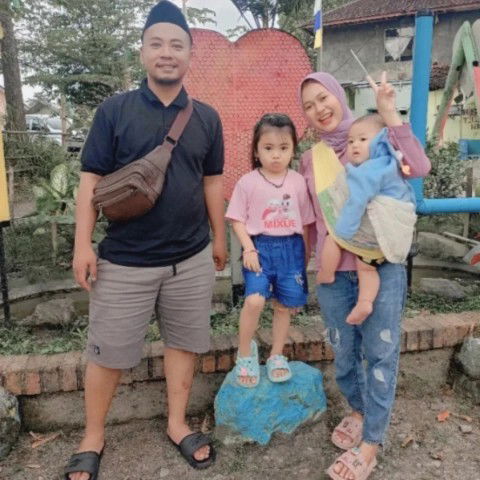 Amoy Nurul Fitria profile icon