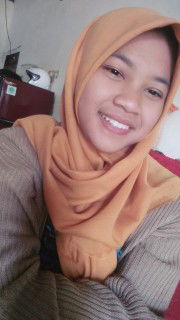 Riskha Aisy profile icon