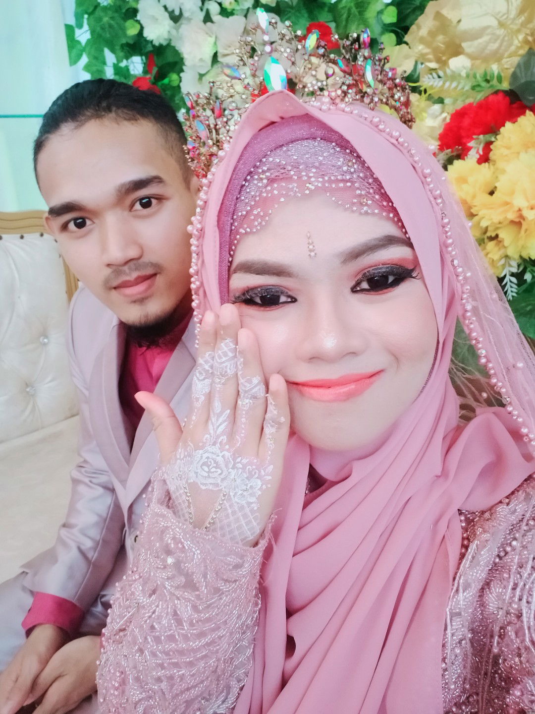 Teti Yulyati profile icon